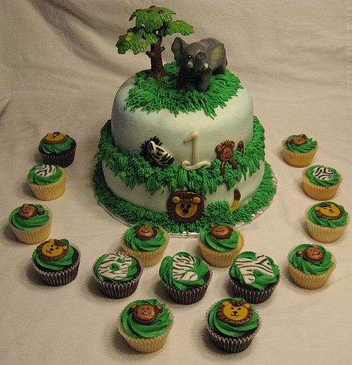 1st Birthday Jungle Cake And Cupcakes Bear Heart Baking Company