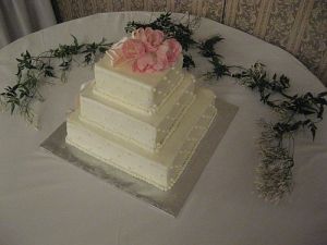 White Wedding Cakes York, PA